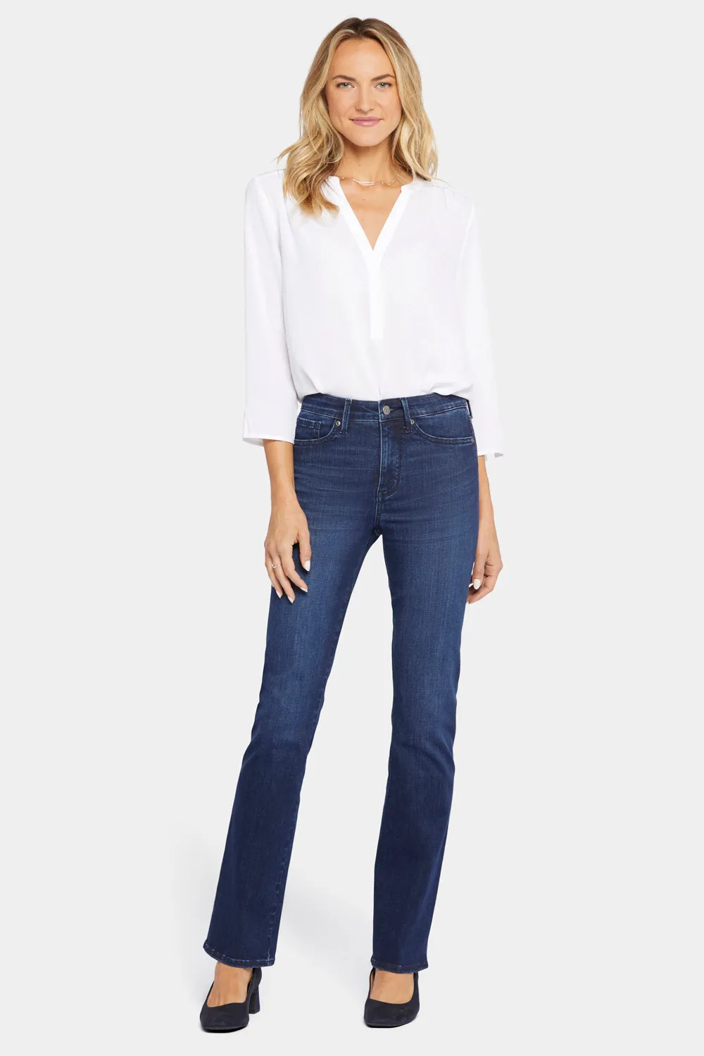 Le Silhouette Slim Bootcut Jeans In Petite - Marvelous